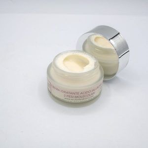 Moisturizing Cream 2 Molecular Weights